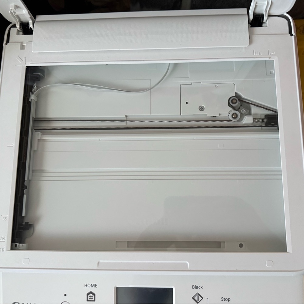 Canon White Pixma All‑In‑One Printer with Front LCD - Picture 4 of 5